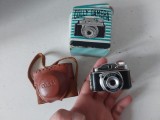 # Aparat Foto Miniatură "Colly" &ndash; Model Spy Camera, Japonia 1950, Cutie Originală, Piesă de Colecție