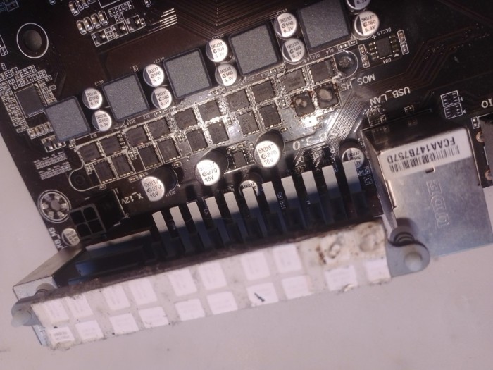 placa de baza pc DEFECTA GIGABYTE GA-970A-DS3P scoket AM3+