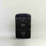 Buton fr&acirc;nă de m&acirc;nă VW GOLF VII 5G1, BQ1, BE1, BE2 2017 OEM: 5G0927225D | 28266215