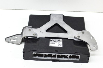 Unitate de distribuție a energiei TOYOTA YARIS _P13_ 2015 OEM: MB285000-2851,89681-0D090 | 13662969 foto
