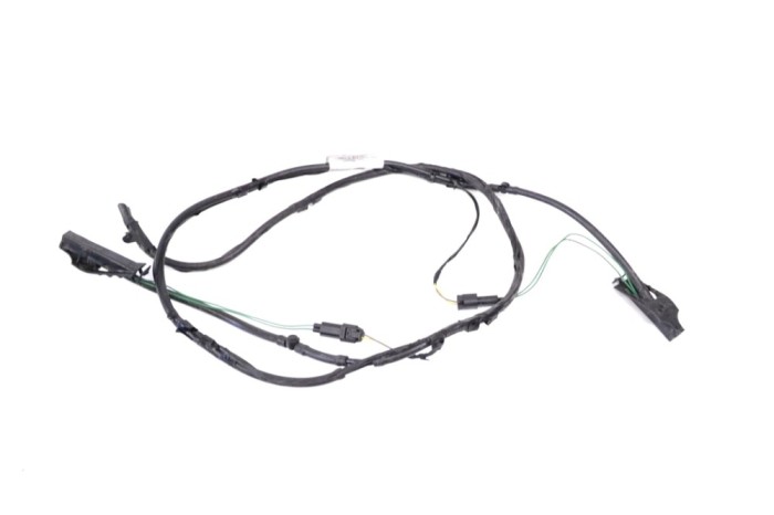 Duza stropitor parbriz LAND ROVER RANGE ROVER EVOQUE L538 2015 OEM: BJ32-14297-AC 11845563