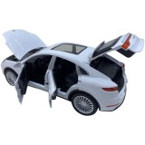 Macheta replica Porsche Cayenne S alb deschide 4 usi, portbagaj si capota, lumini si sunete