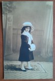 Fotografie tip carte postala, fetita cu palarie, 1911