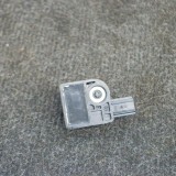 Senzor de impact st&acirc;nga față TESLA MODEL S 2017 OEM: 1005274-00-B 4088957