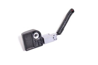 Senzor de impact st&amp;acirc;nga spate TESLA MODEL S 2017 OEM: 1005274-00-B 12146831 foto