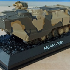 Macheta Vehicul amfibiu de asalt AAV-7A1 USA 1991 - Amercom Tanc 1/72