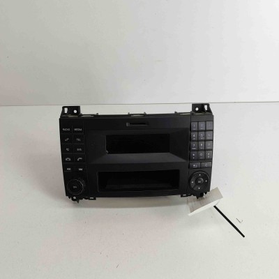 Unitate radio CD VW CRAFTER 30-50 Furgon 2E_ 2014 OEM: A9069000103,A9069013801,A9069027301,A0009027301 foto