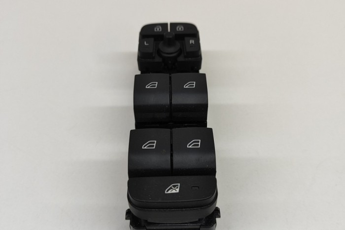 Buton geam ușă dreapta față VOLVO XC40 536 2021 OEM: 32279442 22268588