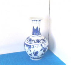 Antichitate: Vaza yuhuchunping portelan blue &amp;amp; white cca. 1800 - marcaj Qianlong foto