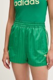 adidas Originals pantaloni scurți Shorts culoarea verde, cu imprimeu, high waist, KD2284