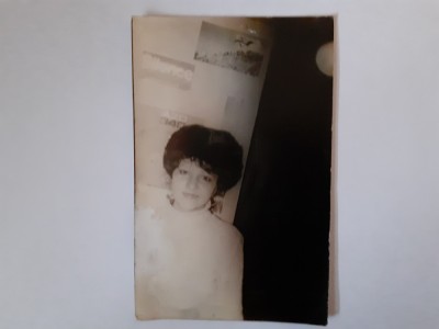 Fotografie dimensiune CP cu femeie cu căciulă foto