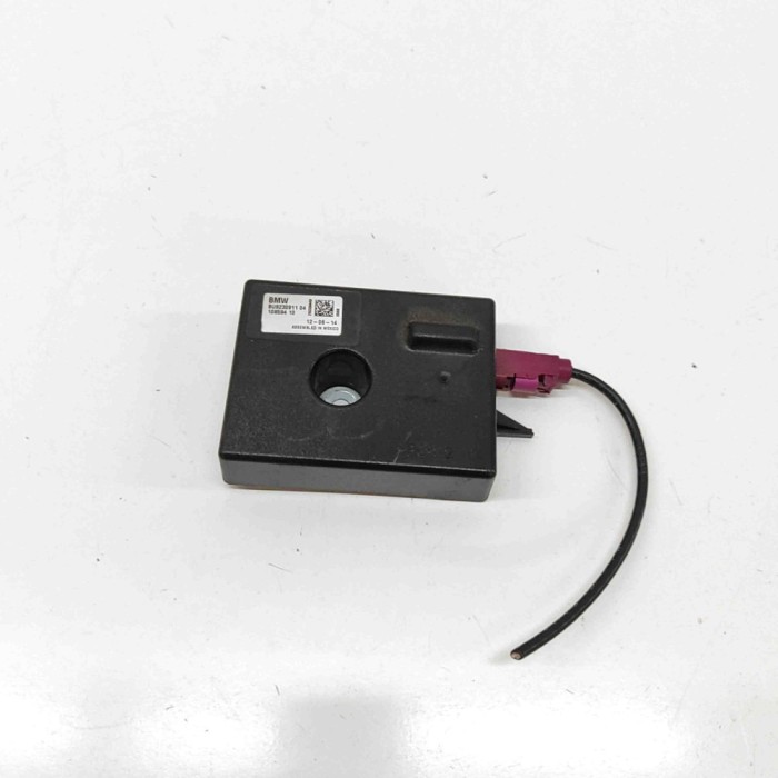 Amplificator de antena BMW X5 F15, F85 2014 OEM: 9230911,28330448