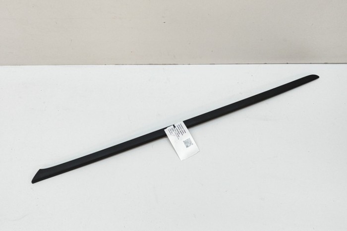 Ornament vertical parbriz dreapta AUDI Q4 Sportback F4N 2024 OEM: 89A854328 | 30344381