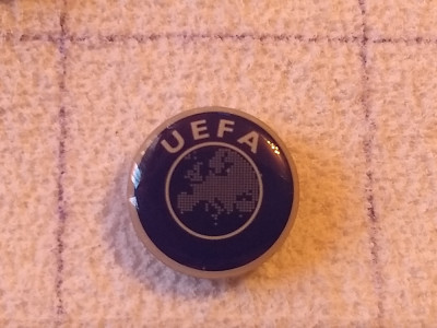 Insigna fotbal - UEFA foto
