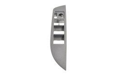 Ornament panou ușă dreapta față TOYOTA COROLLA Hatchback _E21_ 2021 OEM: 74231-02J10 | 13677605