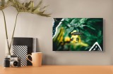 Tablou Canvas Fluture pe Floare Galbene Natură Verde Negru Alb, 39 x 26 cm, CMCLASS