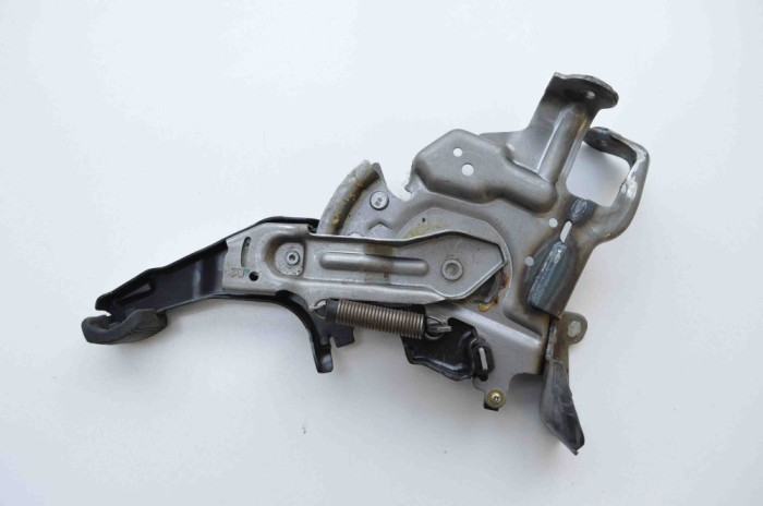 M&acirc;ner fr&acirc;nă de m&acirc;nă LEXUS RX _U3_ 2004 1797062