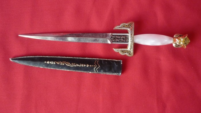 CUTIT DE SCRISORI