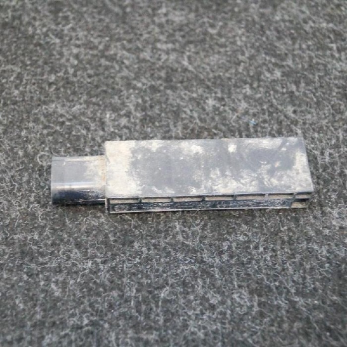 Amplificator de antena AUDI A3 Limousine 8VS, 8VM 2014 OEM: 5Q0962131 2431772
