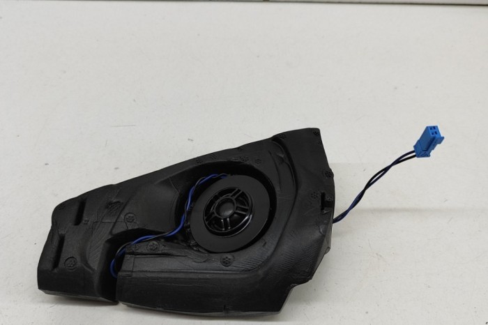 Difuzor ușă st&acirc;nga față BMW 3 G20, G28 2019 OEM: 7447203,2622544 27819823