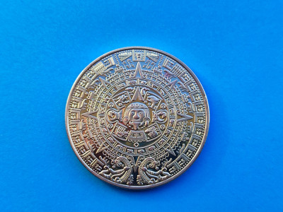 Medalie interesanta -Calendar Mayas ??-40 mm. foto