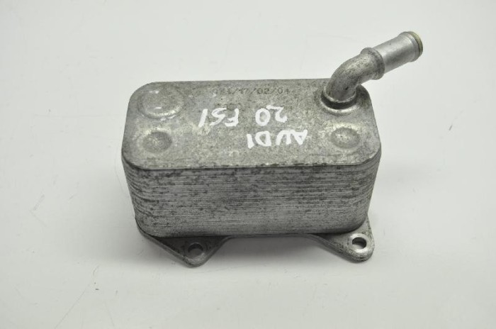 Răcitor de ulei AUDI A4 8EC, B7 2006 OEM: 06D117021C | 1578708