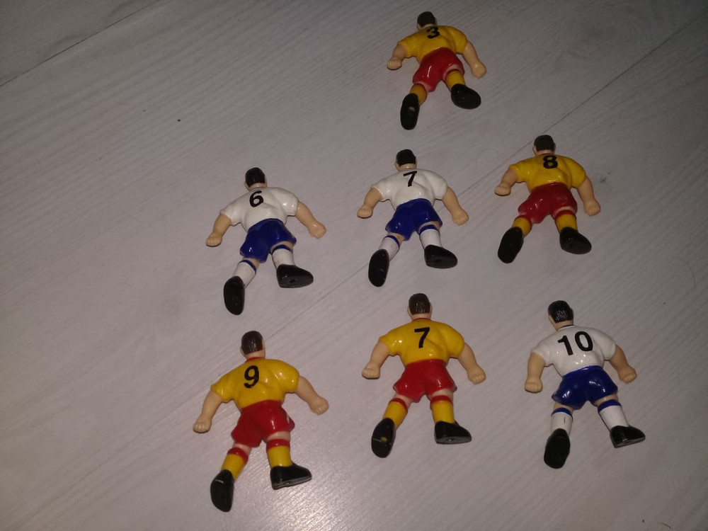 Figurina Fotbal FOTBALIST-figurina RARA de Colectie.2 figurine cu nr.7  VANDUTE | Okazii.ro