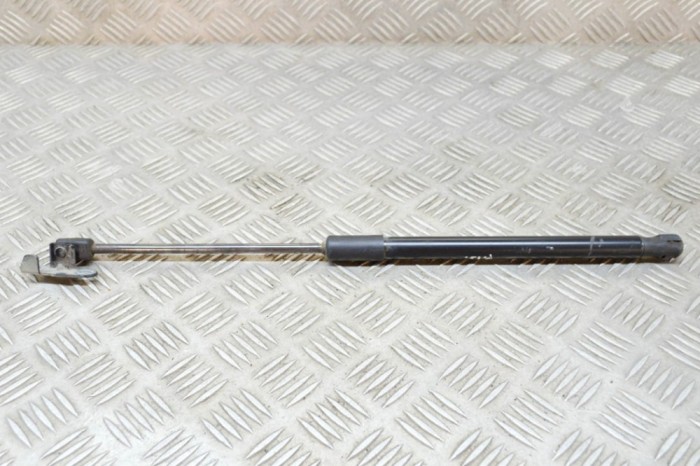Amortizor capota dreapta față VOLVO XC40 536 2021 OEM: 32206883 15426859