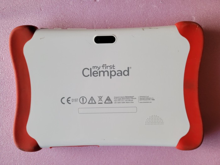 tableta CLEMPAD - pentru copii - de piese - mufa alimentare rupta