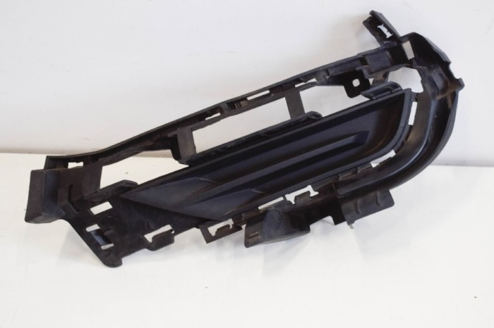 Grila st&acirc;nga față VOLVO S90 II 2018 OEM: 31425076 11178732