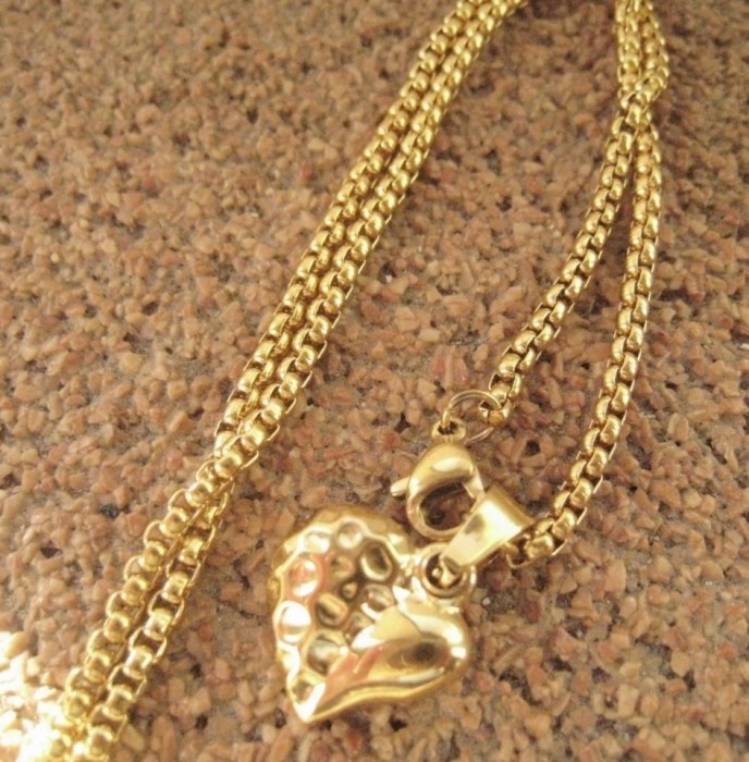 Lant +medalion inox placat = 30 ron Lant +medalion inox placat = 30 ron