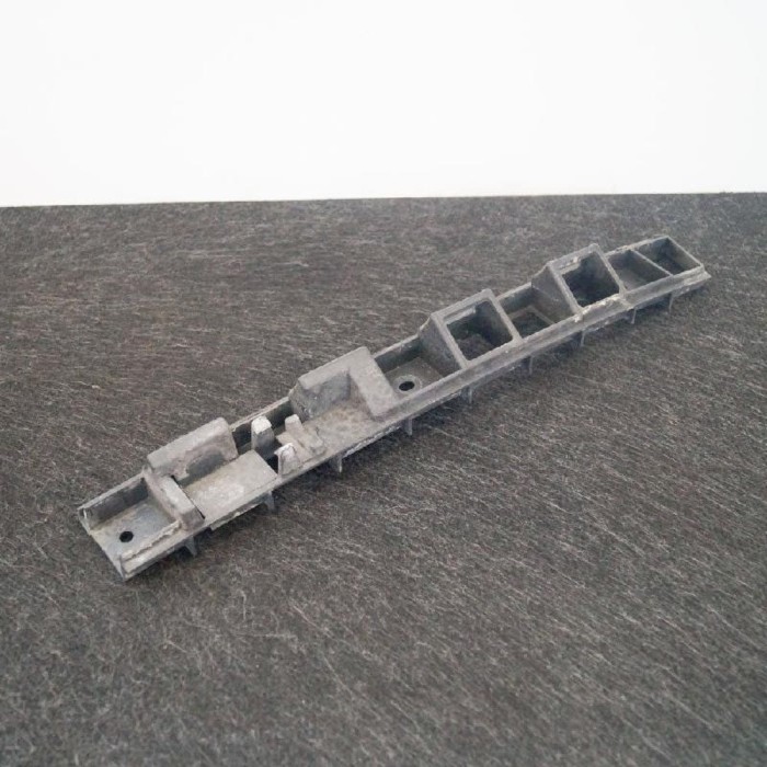 Suport bara de protecție dreapta spate SKODA SUPERB II 3T4 2010 OEM: 3T5807864BA 3197707