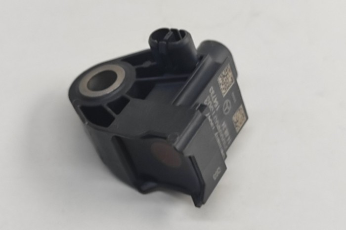 Senzor de impact st&acirc;nga spate MERCEDES-BENZ C S206 2024 OEM: A0009051303 30456053