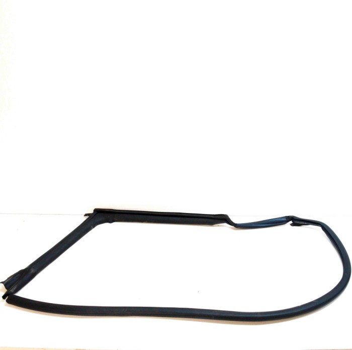 Garnitura ușă dreapta spate TESLA MODEL S 2018 OEM: TMSP-U03