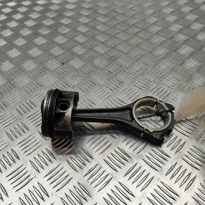 Piston JAGUAR XJ X351 2014