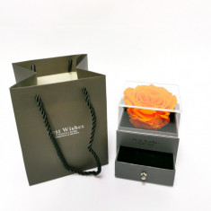Cutie pentru bijuterii cu trandafir criogenat 8cm portocaliu, 9x9x10 cm