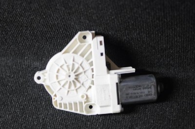 Motor macara geam ușă st&amp;acirc;nga față AUDI Q5 8R 2011 OEM: 8K0959801B 2197927 foto