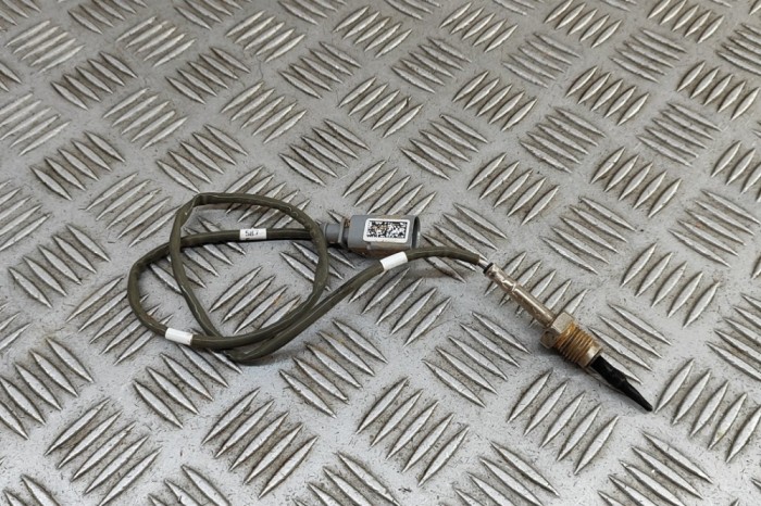 Senzor de temperatură gaze de eșapament AUDI A5 Avant 2024 OEM: 05L906088BK | 31880675