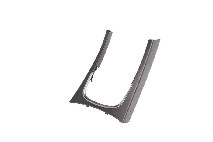 Ornament consola centrală SSANGYONG KORANDO 2017 16441453