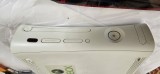 CONSOLA XBOX 360 , SE VINDE DOAR CONSOLA ,NU STIU DACA FUNCTIONEAZA !