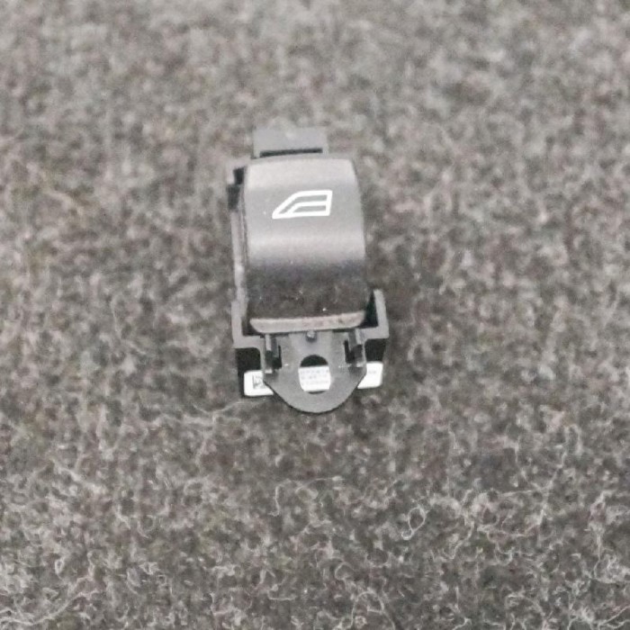 Buton geam ușă dreapta față VOLVO V50 MW 2008 OEM: 30774162 2453123