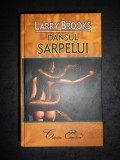 LARRY BROOKS - DANSUL SARPELUI foto