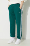 Adidas Originals pantaloni de trening din bumbac Jogger Pants culoarea verde, cu imprimeu, IR8090