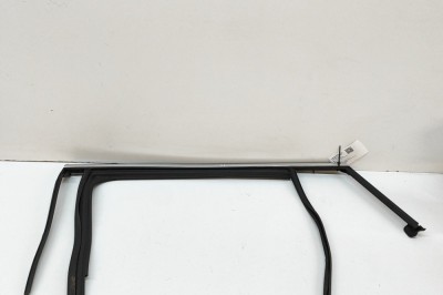 Bandou superior ușă st&amp;acirc;nga spate INFINITI Q30 2019 OEM: 82331-5DA3A 31517478 foto
