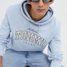 Tommy Jeans hanorac de bumbac bărbați, cu glugă, imprimeu DM0DM18401