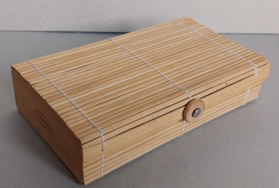 Caseta din bambus, cutie noua pentru bijuterii marca Clarins foto