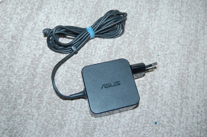 Incarcator laptop ASUS 19V 45W model ADP-45BW C mufa 4*1.35 mm