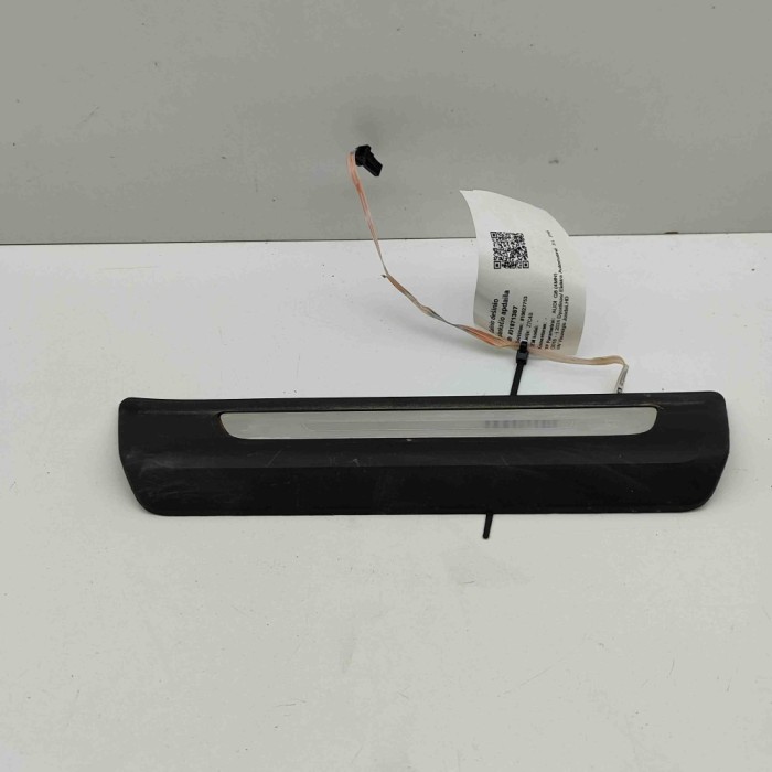 Ornament prag dreapta spate AUDI Q8 4MN 2024 OEM: 4M0947418