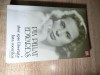 Pia Pillat Edwards - Zbor spre libertate. Fata cocorilor (Editura Vremea, 2006)