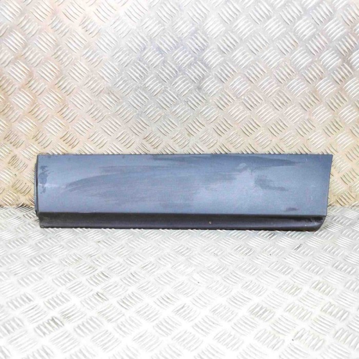 Bandou inferior ușă st&acirc;nga spate OPEL MOKKA / MOKKA X 2017 OEM: 95157446